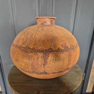 oude waterketel roestkleurig